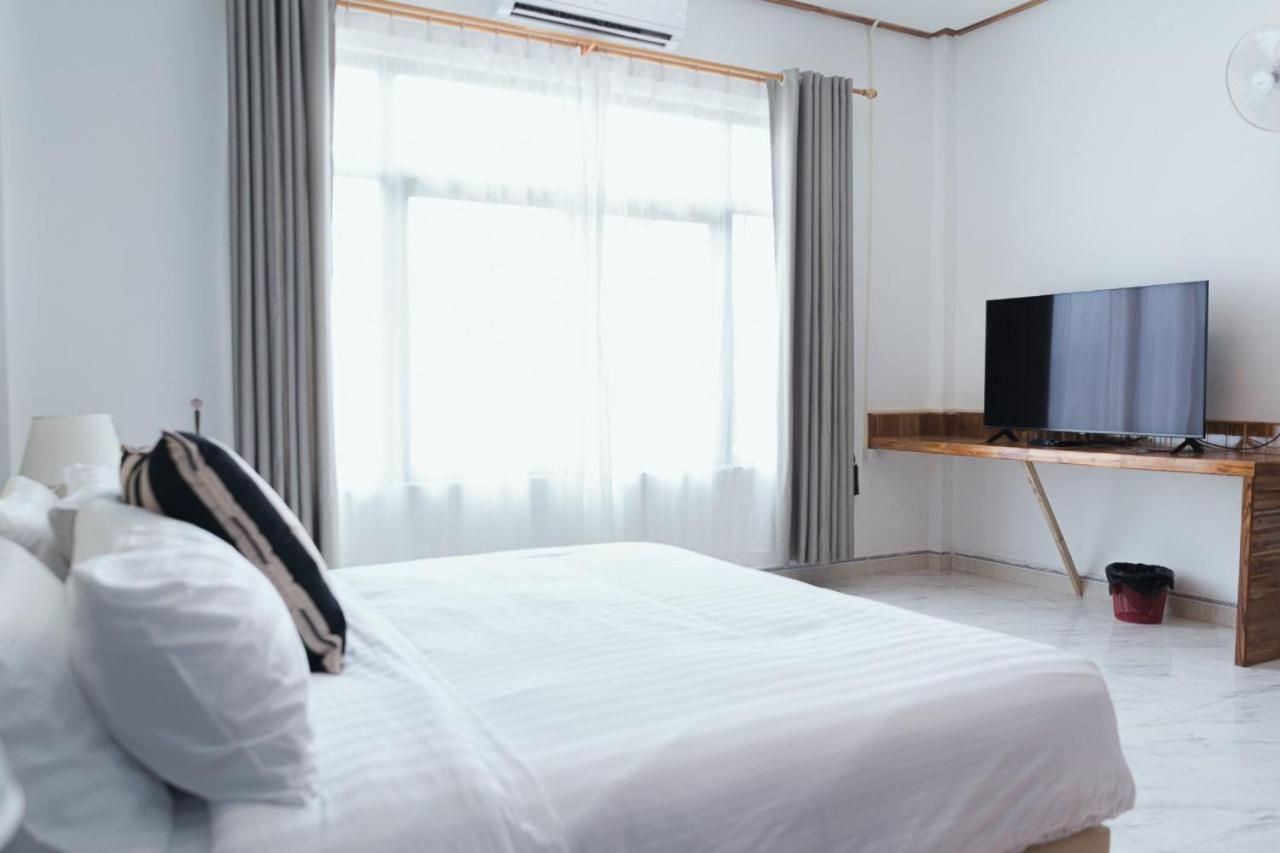 Tulip Hotel Луангнамтха Экстерьер фото